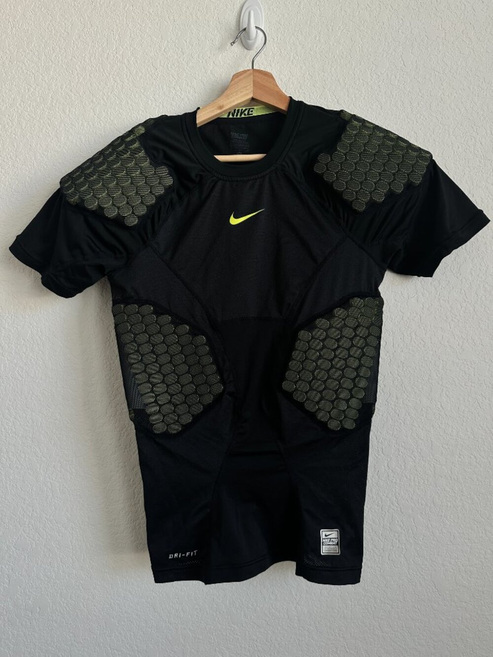 Nike Youth Pro Combat Dri-Fit Compression Padded Football Shirt Youth Large